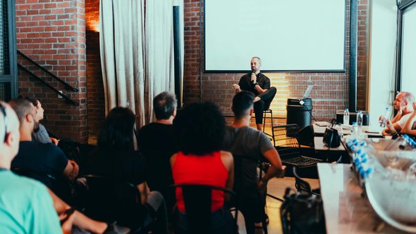 Explorer les formations en communication à lille : étudiants et perspectives globales